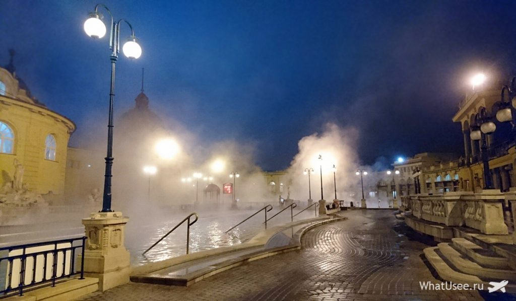 Купальни Сечени в Будапеште зимой