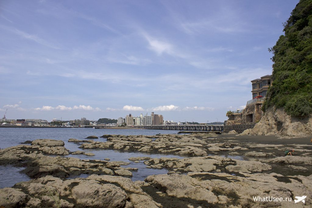 Бухта Nishiura Cove в Эносиме