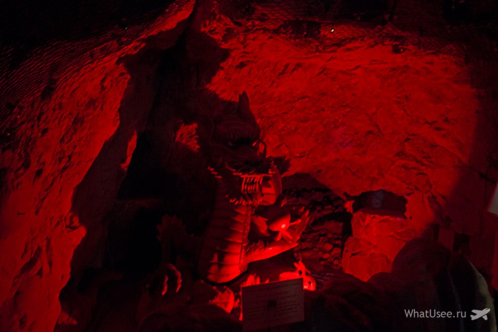 Iwaya Caves на Эносиме