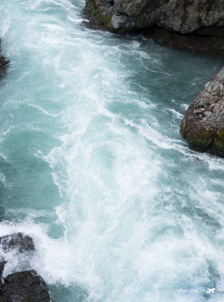 Водопад Barnafoss в Исландии