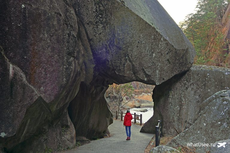 Япония: ущелье Shosenkyo Gorge Япония Shosenkyo Gorge